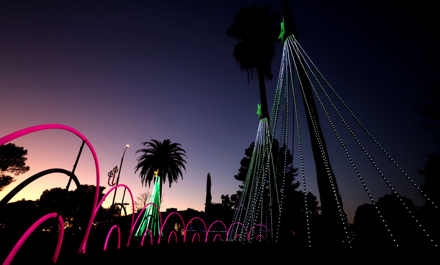 Colder temperatures and chance of rain from Monday 7 Winterhaven Festival of Lights
